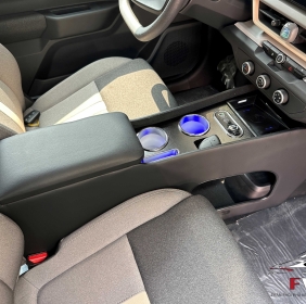 Bệ Tỳ Tay “Con Ngựa” Cho VinFast VF3