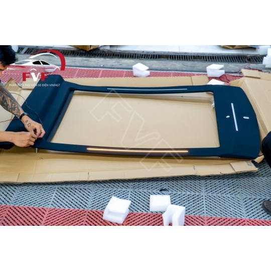 RÈM ĐIỆN VINFAST VF7