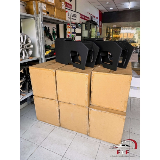 Bệ Tỳ Tay “Con Ngựa” Cho VinFast VF3
